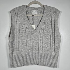 NEW Pink Rose Light Gray Cable Knit V-Neck Sweater Vest Size Large